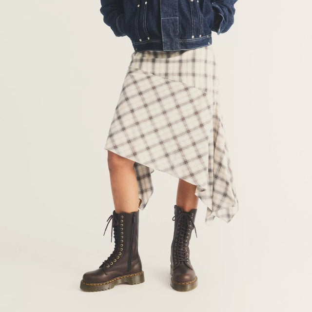 Dr. Martens 1B99 Bex Dark Brown Ambassador