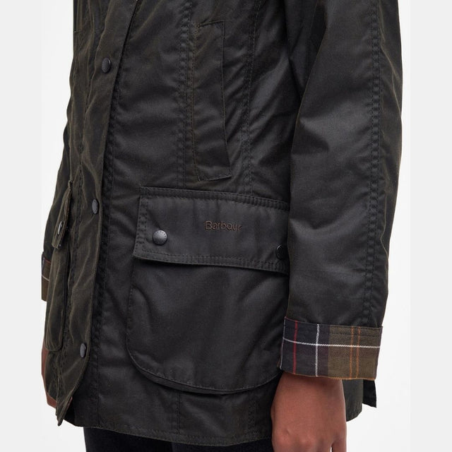 Chaqueta encerada Barbour Classic Beadnell verde oliva para mujer