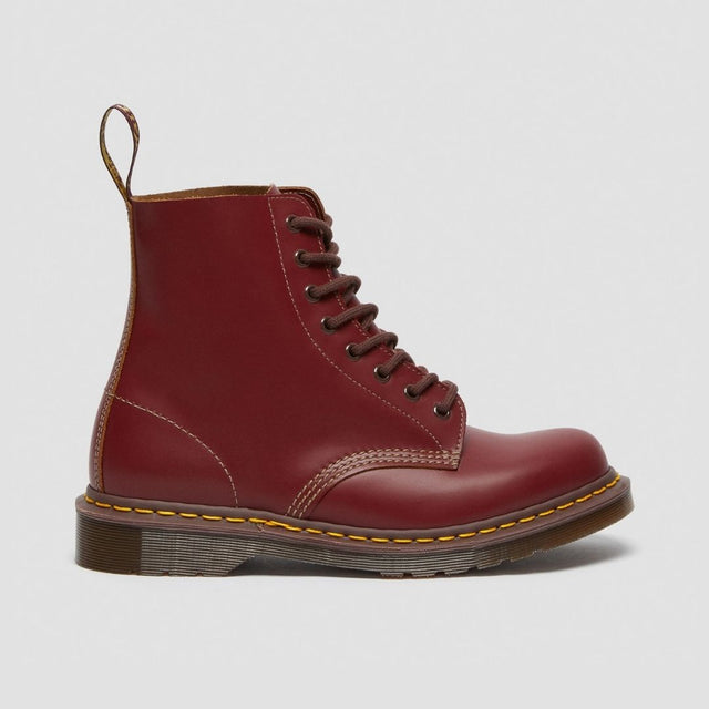 Dr. Martens Vintage 1460 Unisex Oxblood Quilon