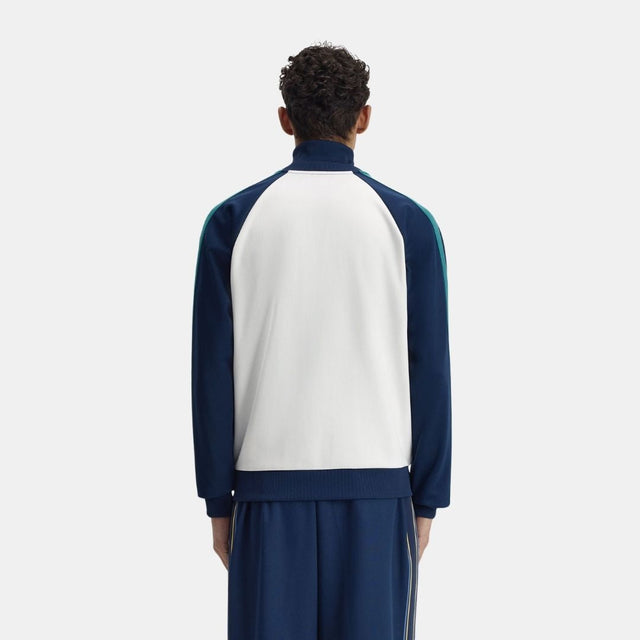 Fred Perry Contrast Sleeve Snow White
