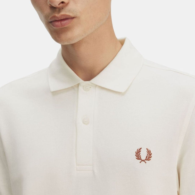 Fred Perry M6000 Light Ecru & Cinnamon