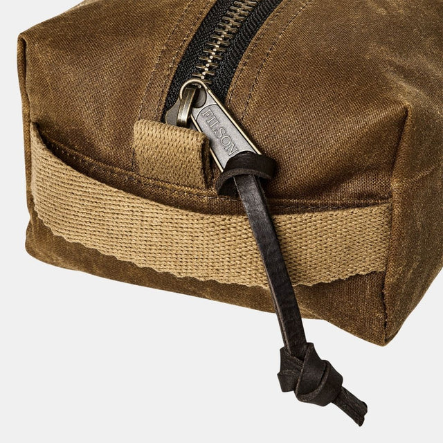 Filson Tin Cloth Travel Kit Dark Tan