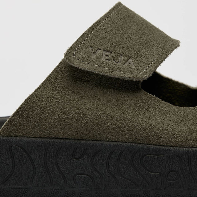 Veja Men's Etna Suede Soft Kaki Black
