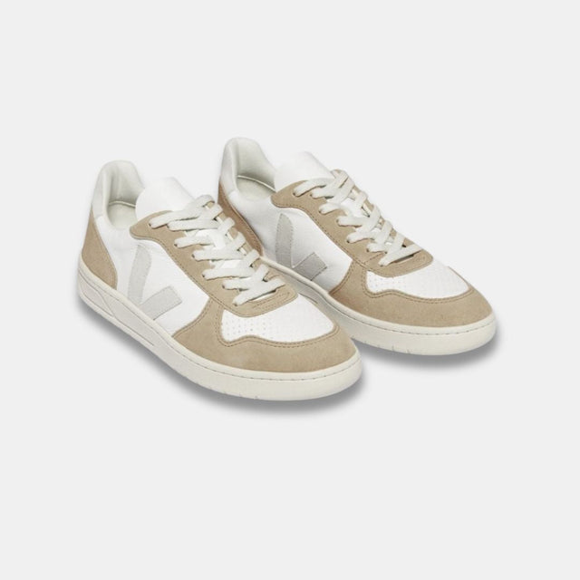 Veja Women's V-10 Chromefree Leather Extra White Natural Sahara