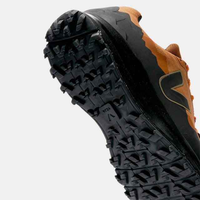 Veja Men's Fitz Roy Trek Shell Terra Black