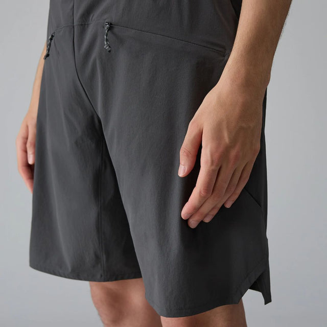 Hiking Patrol x Mammut Light Shorts Gabbro