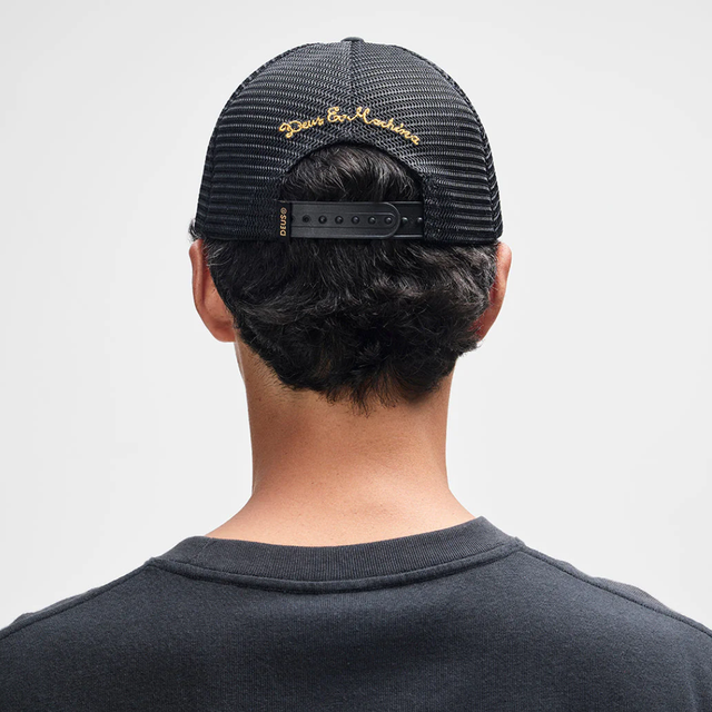 Deus Ex Machina Pill Trucker Black