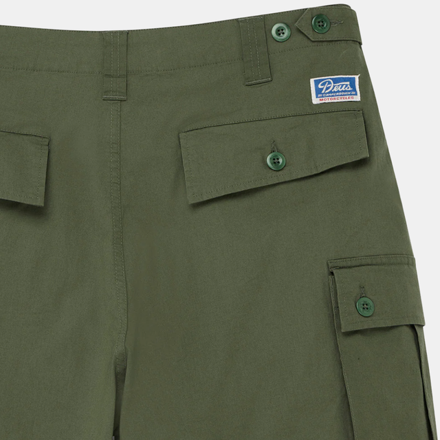 Deus Ex Machina Power Short Pine Green