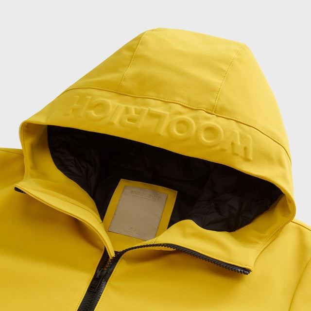 Woolrich Men's Pacific Jacket in Tech Softshell Lemon Curry