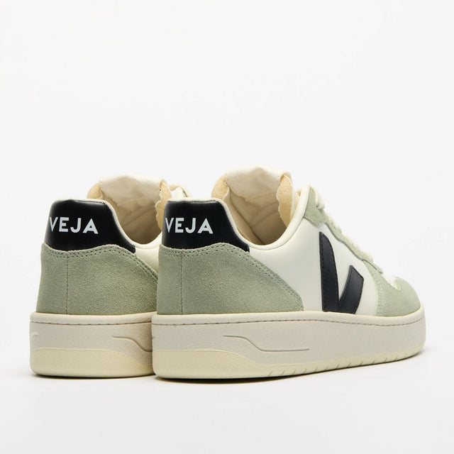 Veja Women's V-10 Leather Pure Black Clay