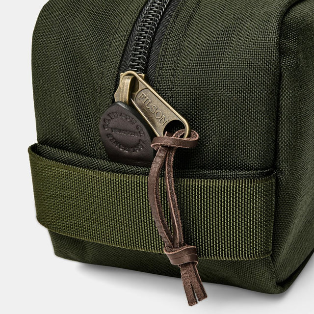 Filson Dryden Travel Pack Otter Green