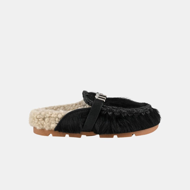 Mou Winter Bio Slide Long Hair Pony & Logo Long Hair Pony Black