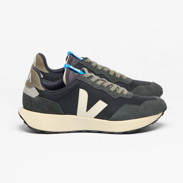 Veja Men's Paulistana Ripstop Black Pierre