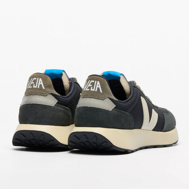 Veja Men's Paulistana Ripstop Black Pierre
