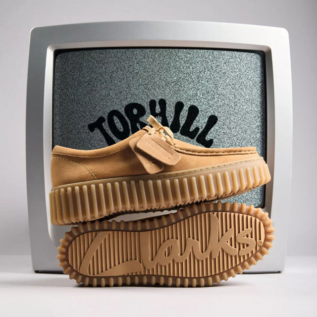 Clarks Torhill Bee Women's Light Tan Nubuck
