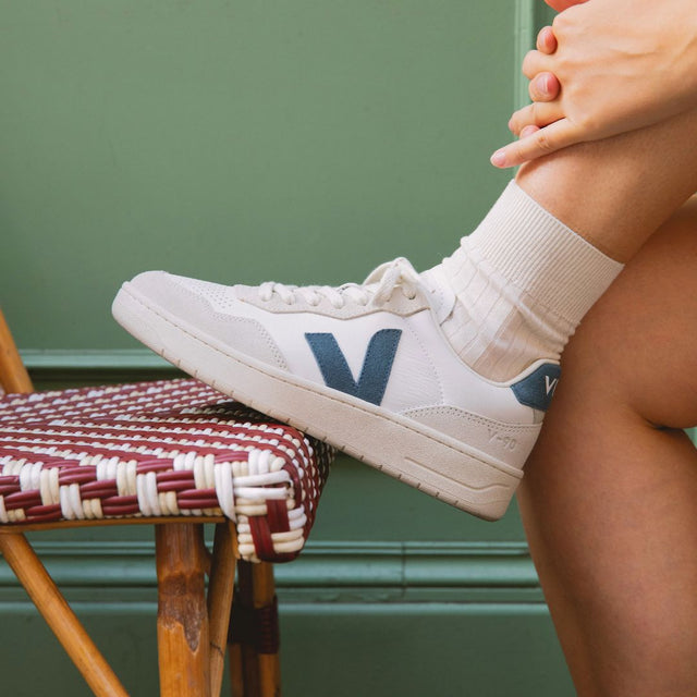 Veja Women's V-90 Leather Extra White California