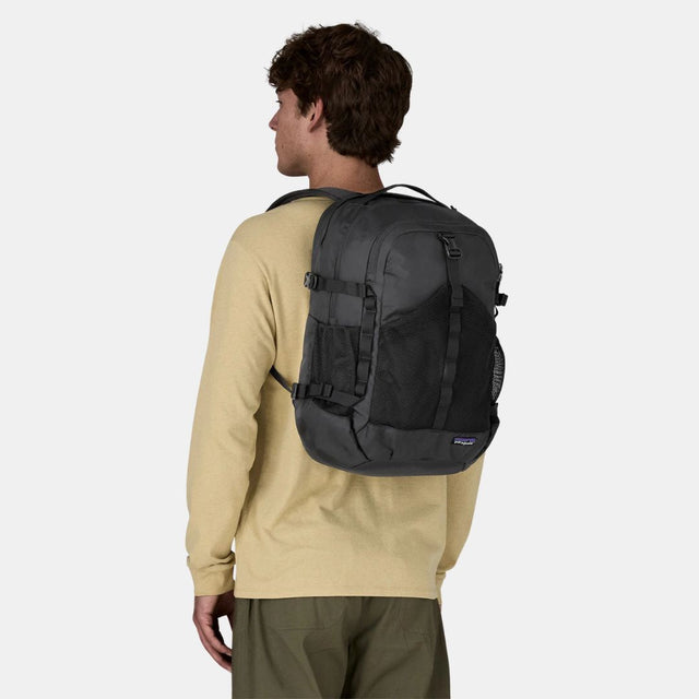 Patagonia Refugio Daypack 30L Black